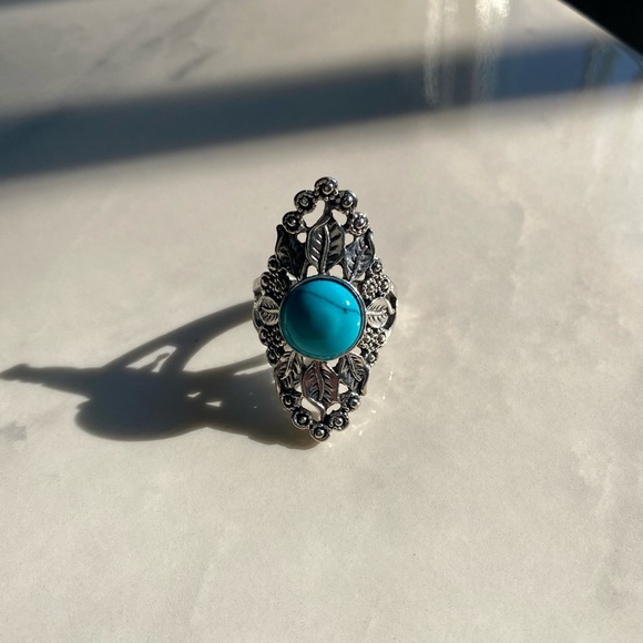 Ring - Picture 2 of 2